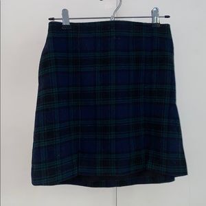 Hollister ultra high rise green plaid skirt